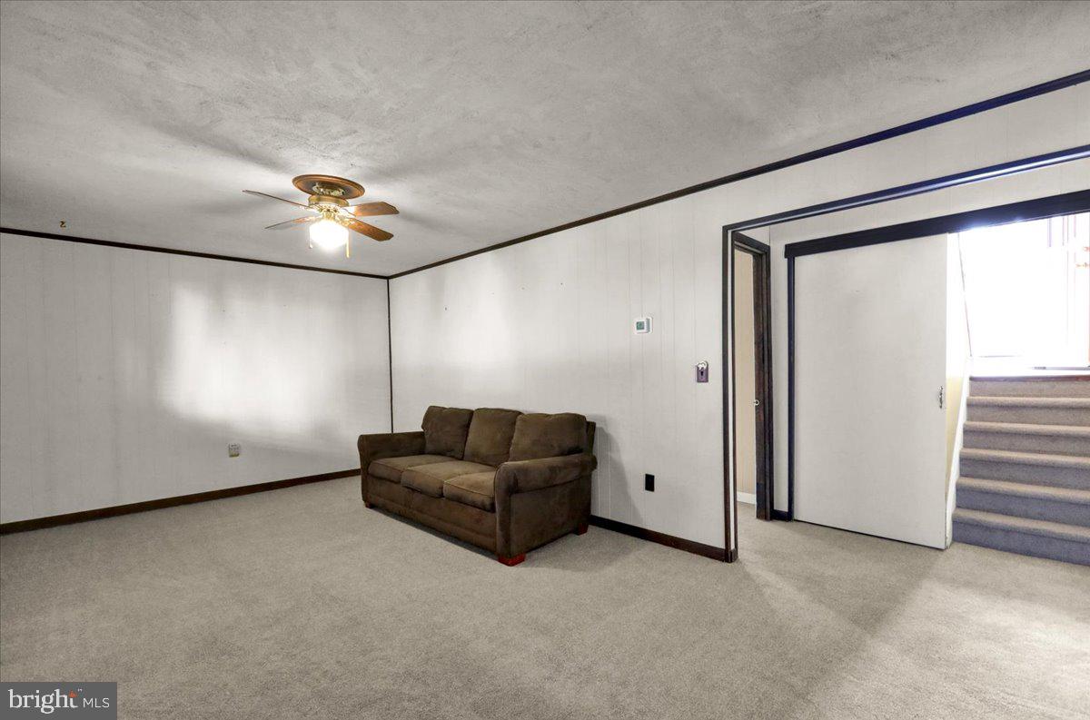 LORANE ORCHARD - Residential