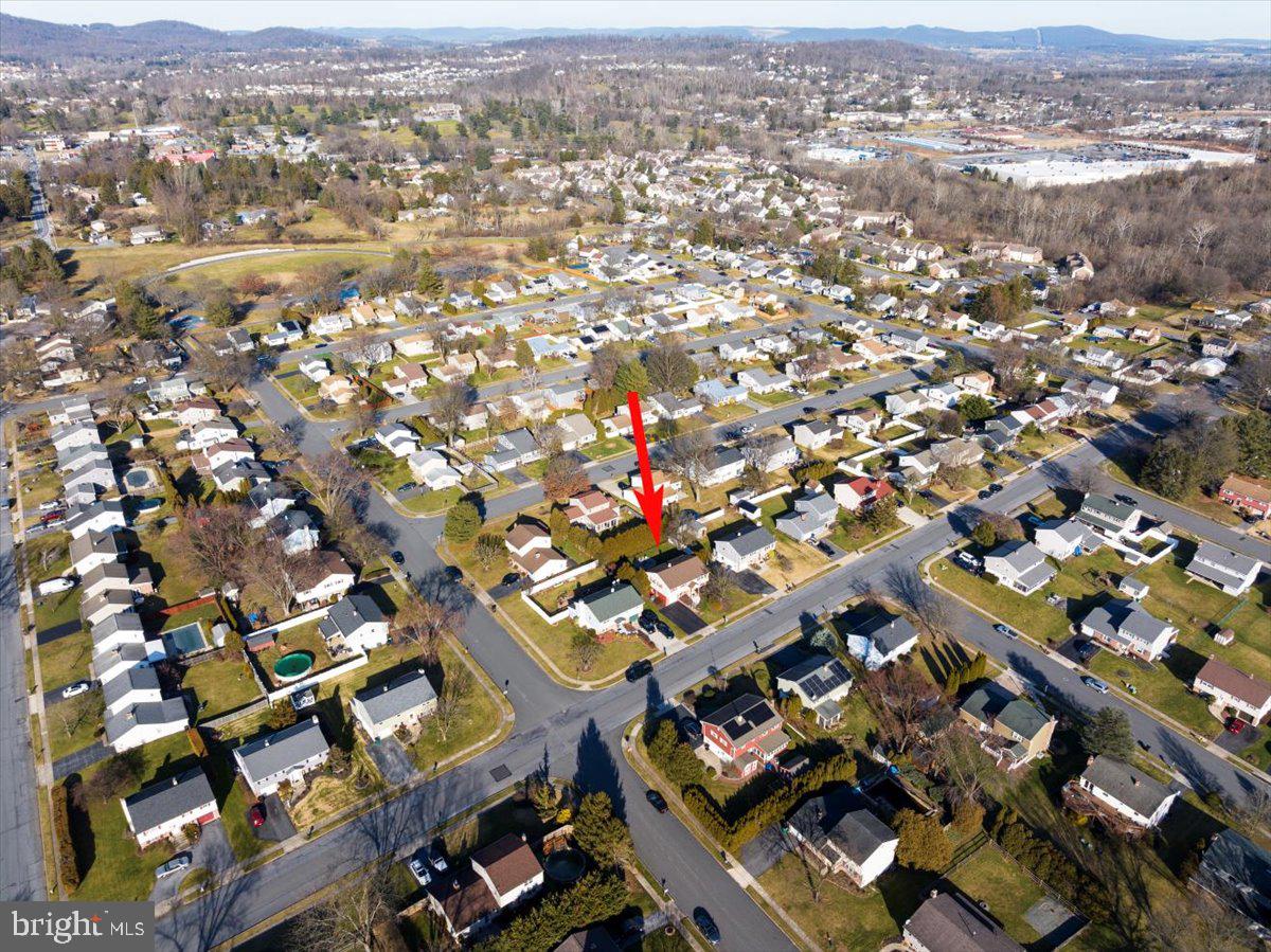 LORANE ORCHARD - Residential