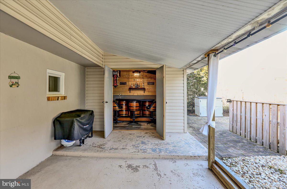 LORANE ORCHARD - Residential