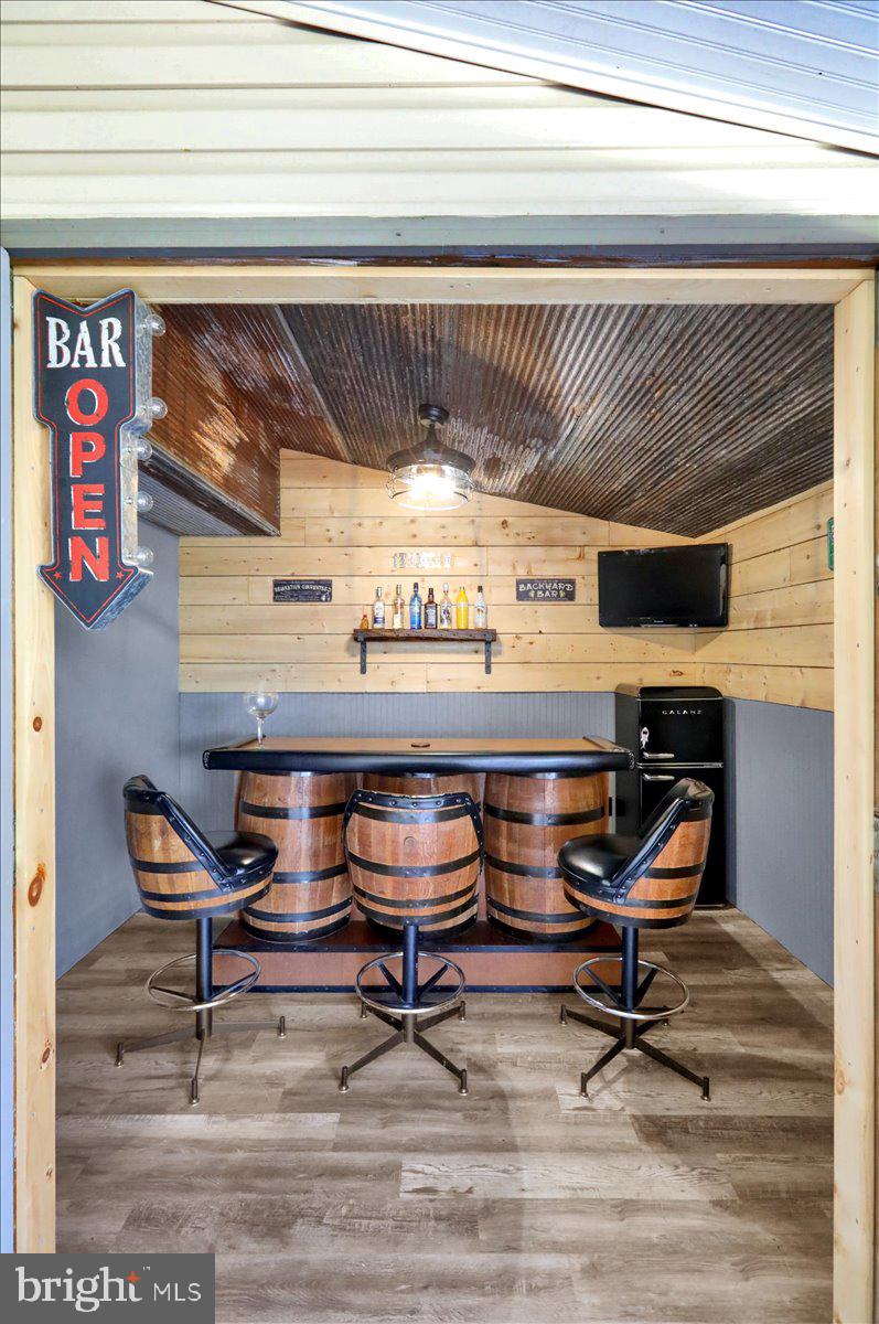 LORANE ORCHARD - Residential