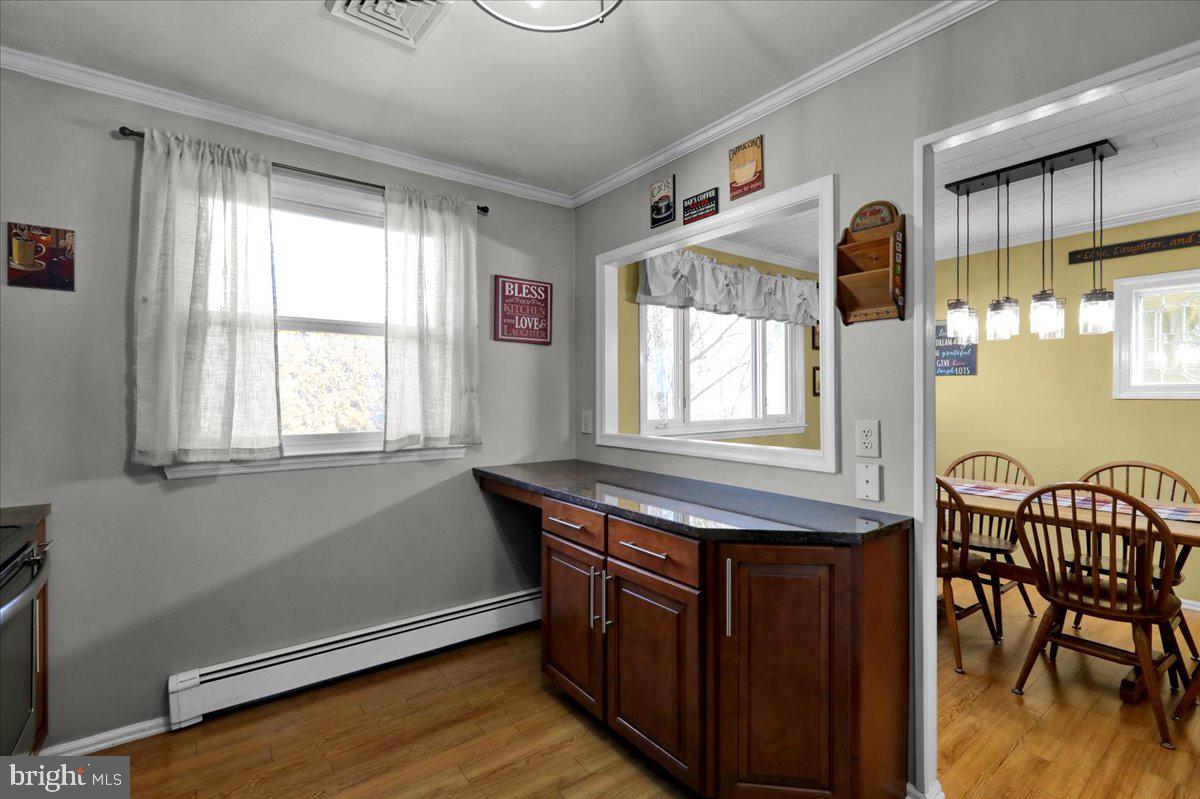 LORANE ORCHARD - Residential