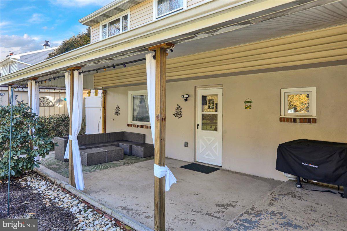 LORANE ORCHARD - Residential