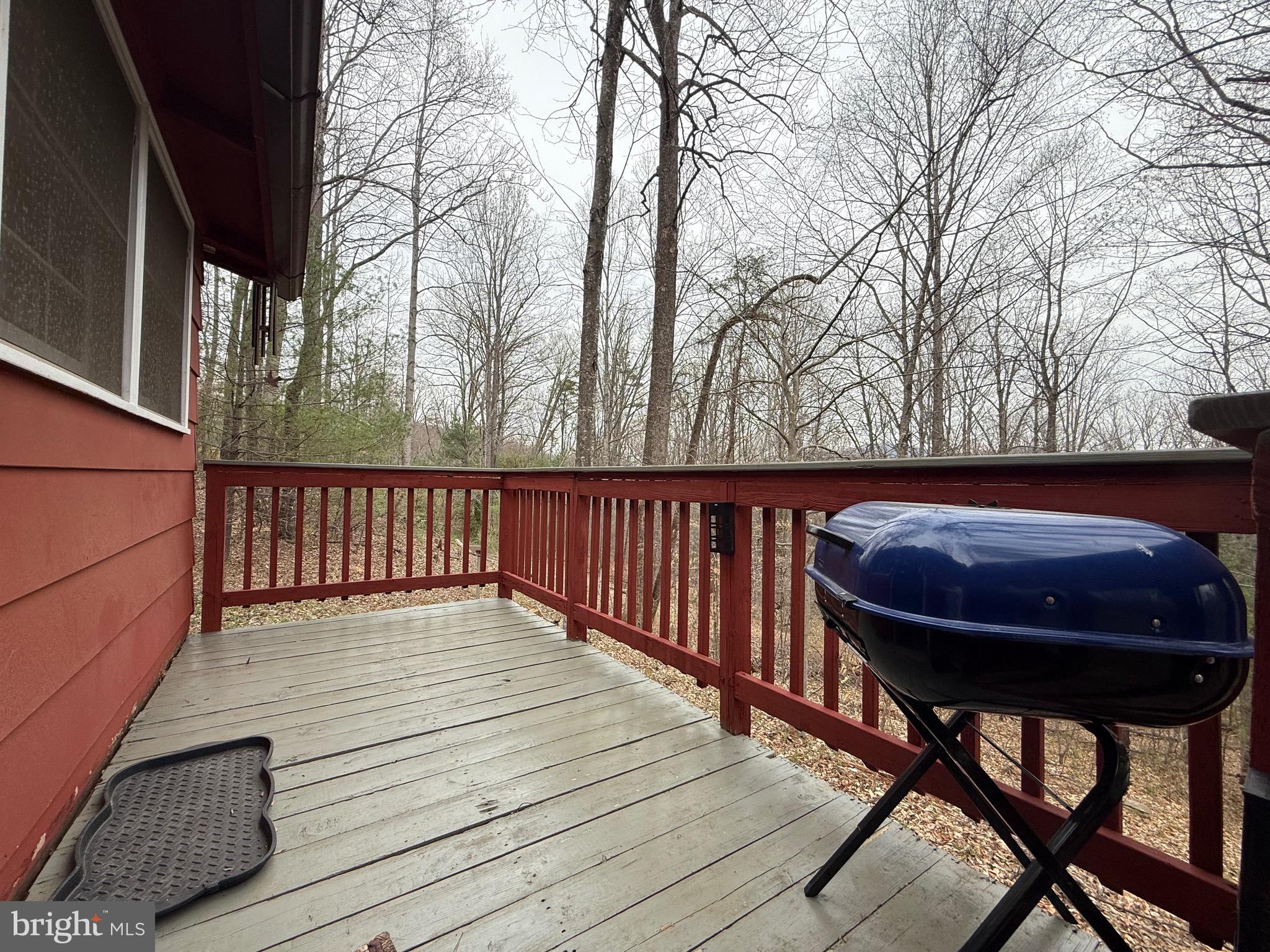 LAUREL MOUNTAIN - Residential Lease