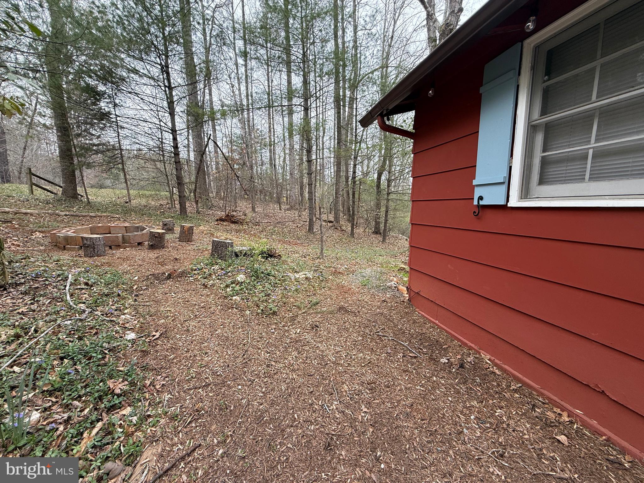 LAUREL MOUNTAIN - Residential Lease