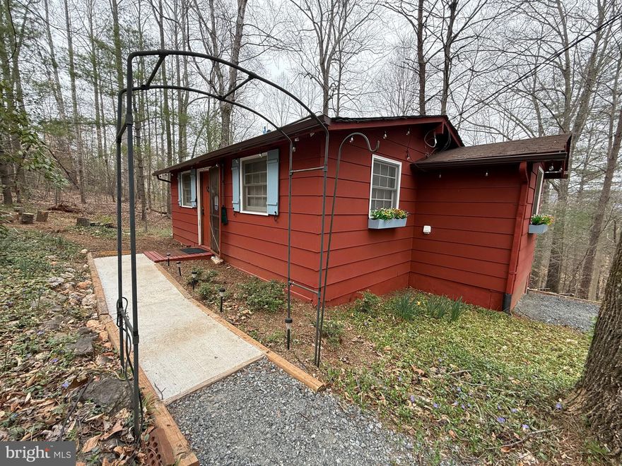 Charming 1-Bedroom, 1 Bath renovated home located in the Laurel Mountain subdivision of Madison. Rental Qualifications of 650 credit score required along with minimum income of $3,000 per month-must show proof of paystubs. 1 pet allowed with a $250.00 non-refundable deposit. Application to be done through rentspree $50.00. Rent is due on the first of every month. Renters Insurance will need to be had.