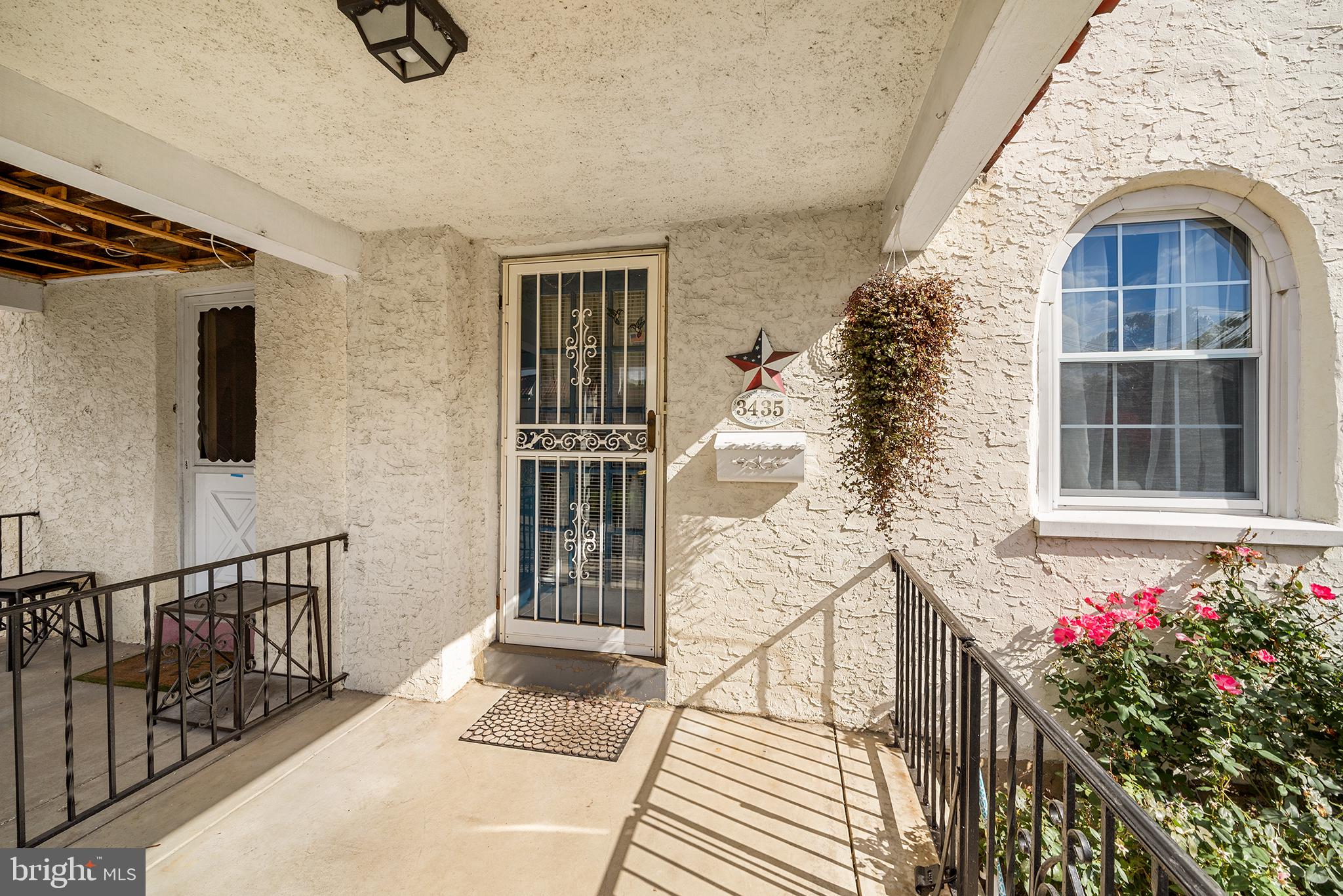 EAST FALLS - Residential