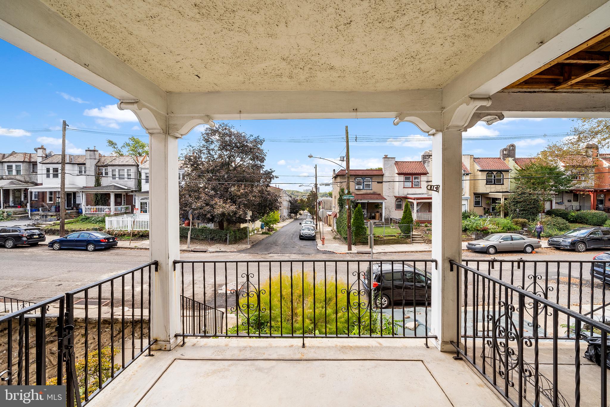 EAST FALLS - Residential