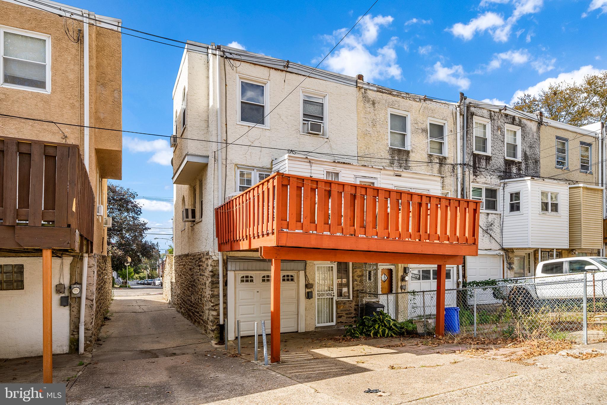 EAST FALLS - Residential