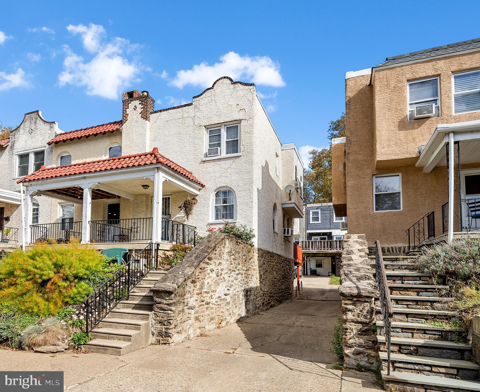 EAST FALLS - Residential