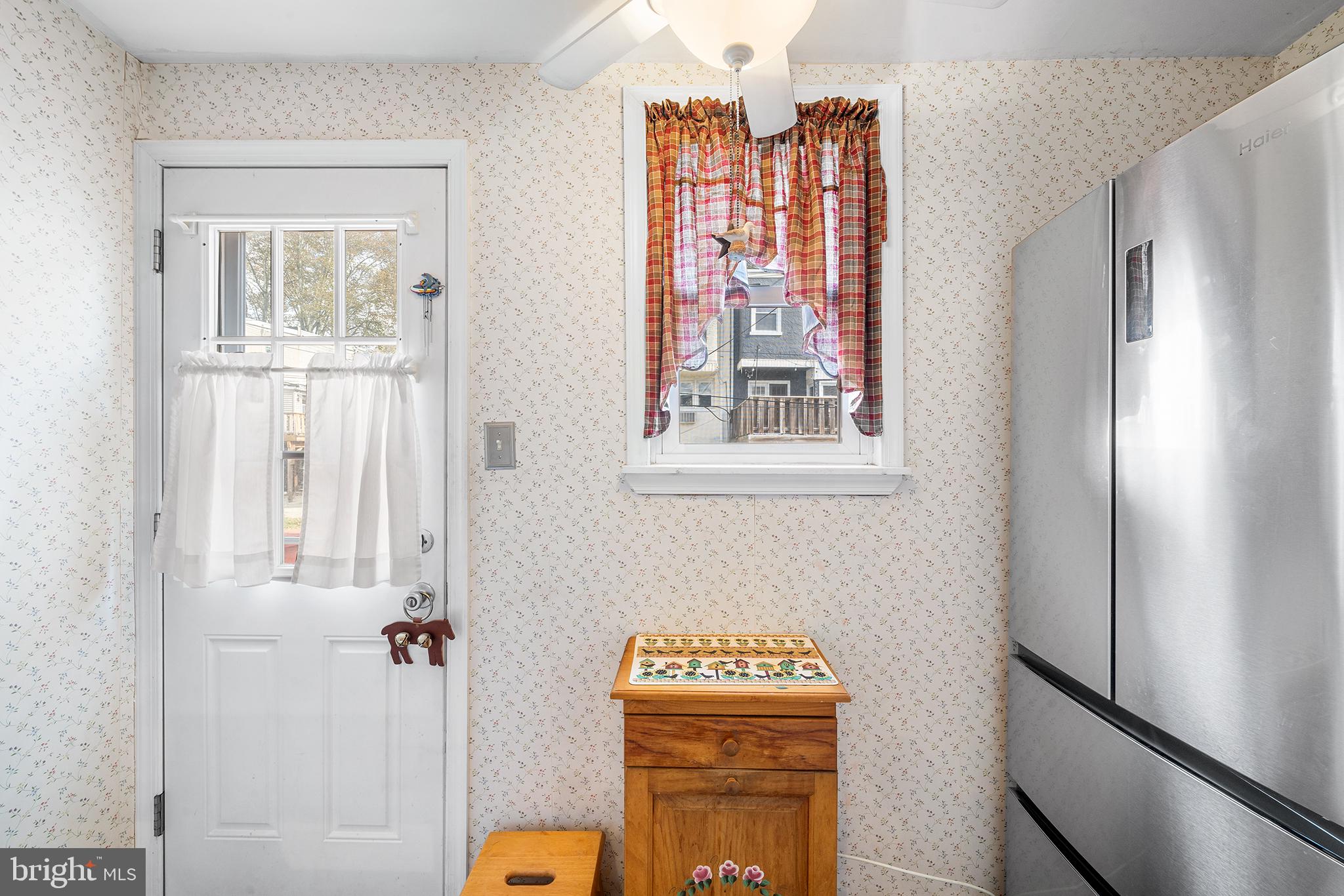 EAST FALLS - Residential