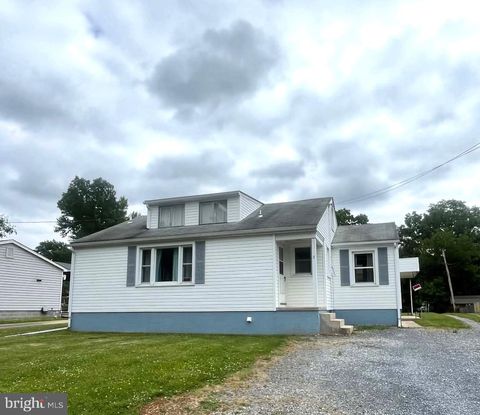 Photo of 8 Elm Street, THURMONT, MD 21788 (MLS # MDFR2083602)