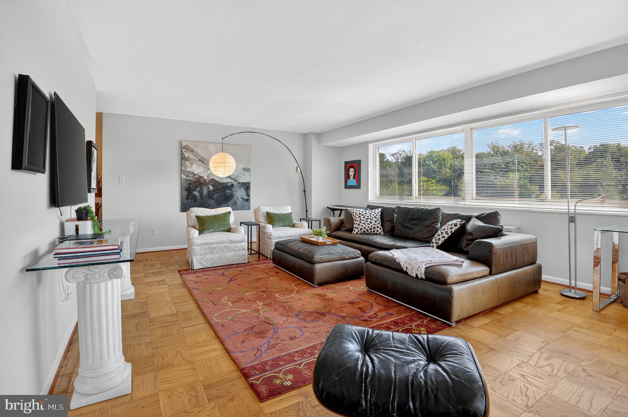 KENWOOD HOUSE - Residential Lease