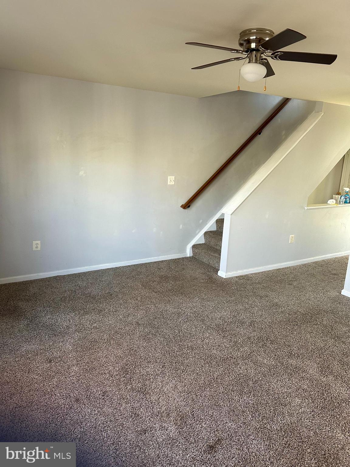 SOUTH RIDING - Residential Lease