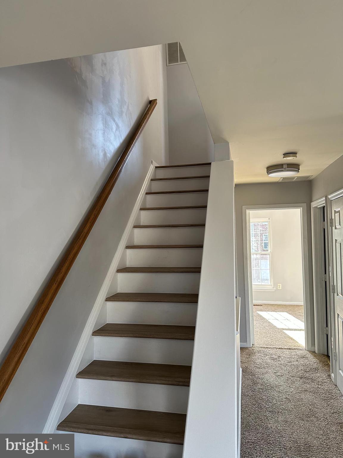 SOUTH RIDING - Residential Lease