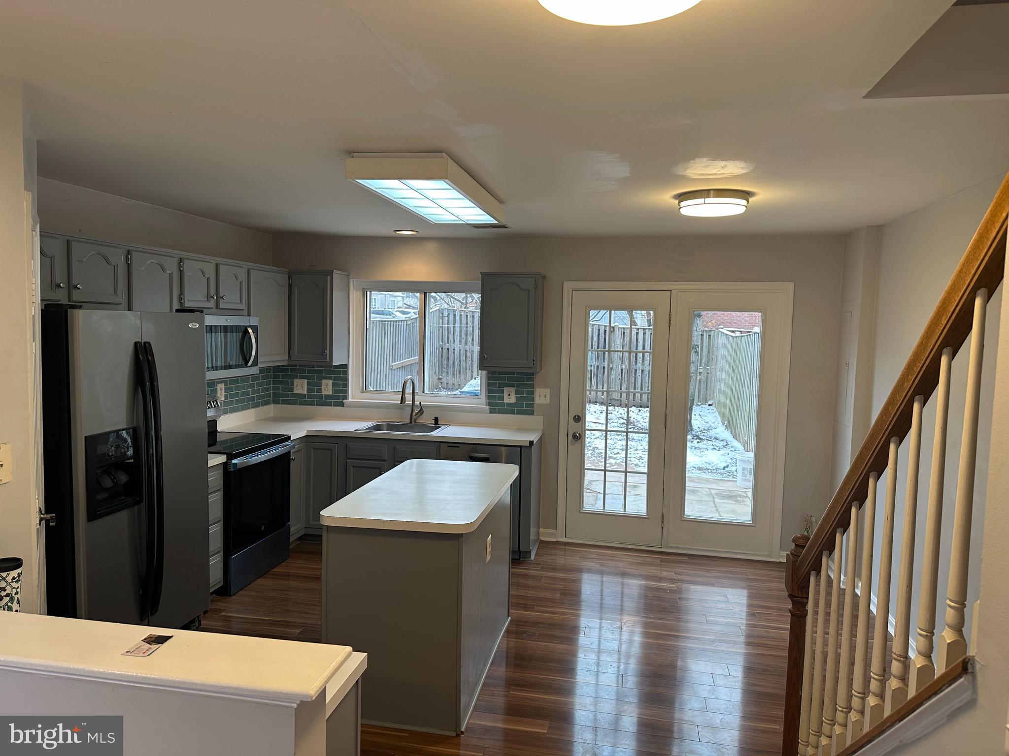 43004 BEACHALL STREET