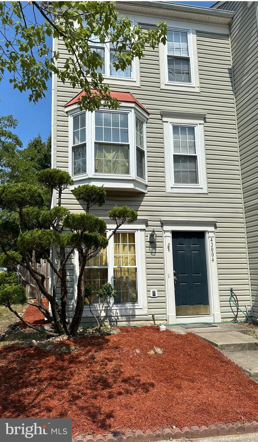 SOUTH RIDING - Residential Lease