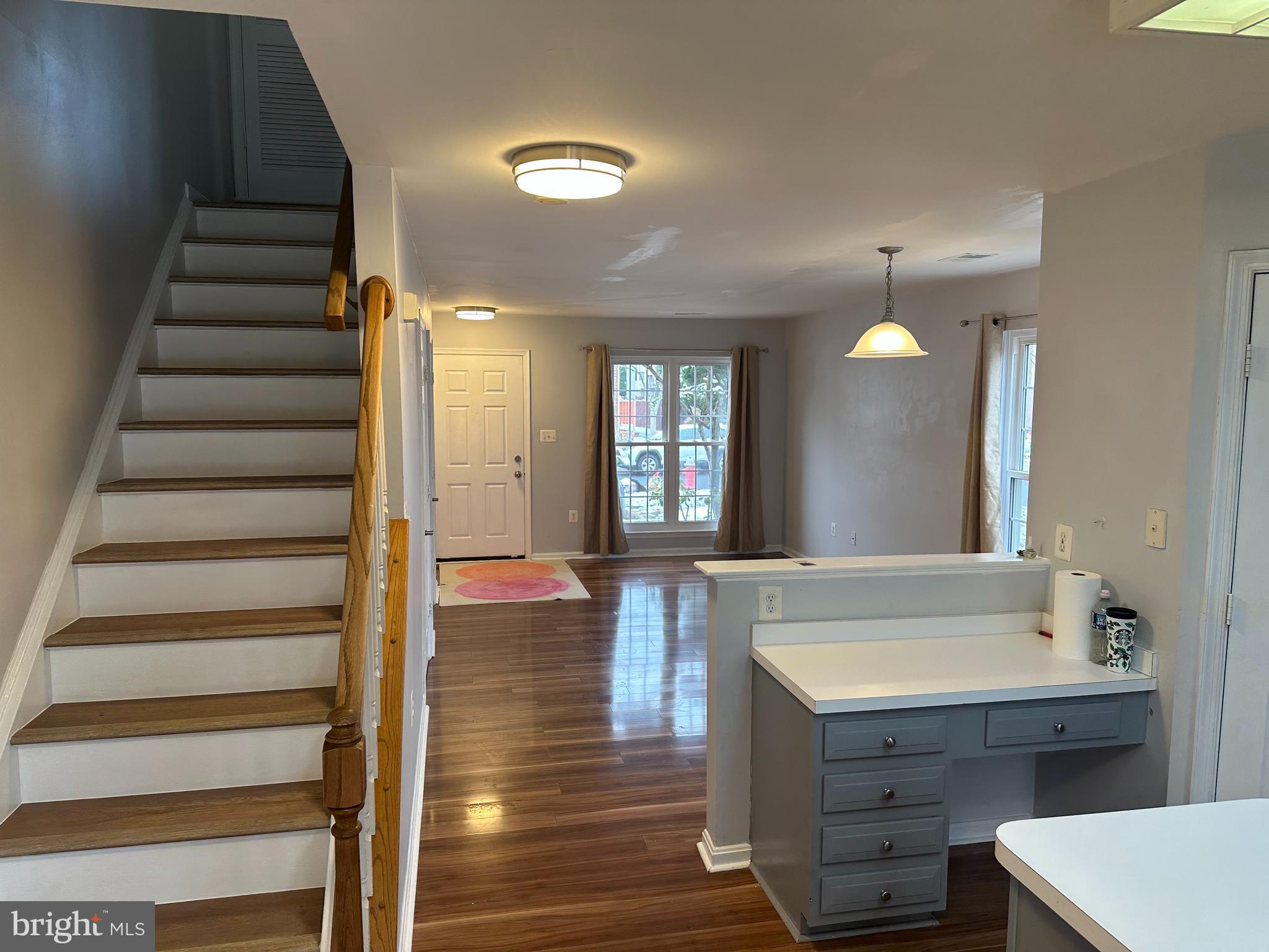 SOUTH RIDING - Residential Lease