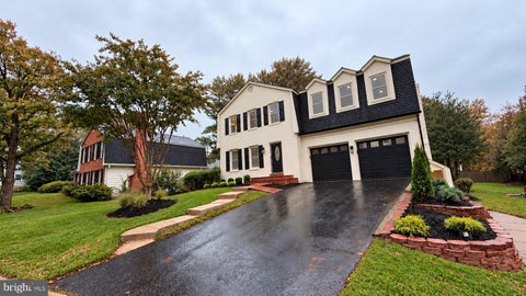Photo of 412 Roland Street SW, VIENNA, VA 22180 (MLS # VAFX2346260)