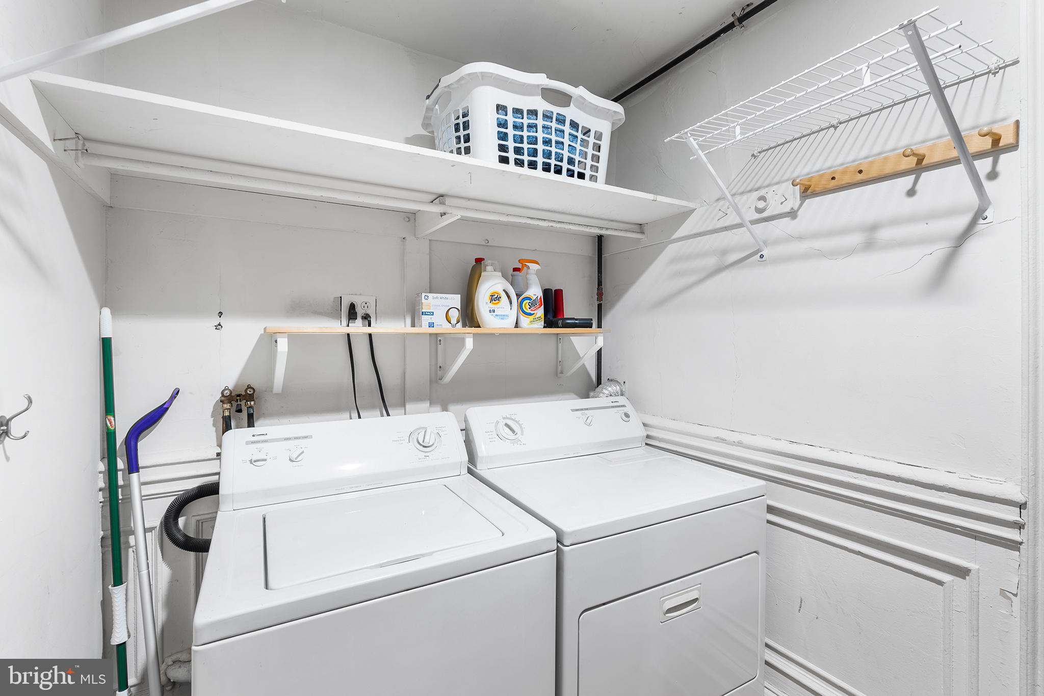 WASHINGTON SQ WEST - Residential