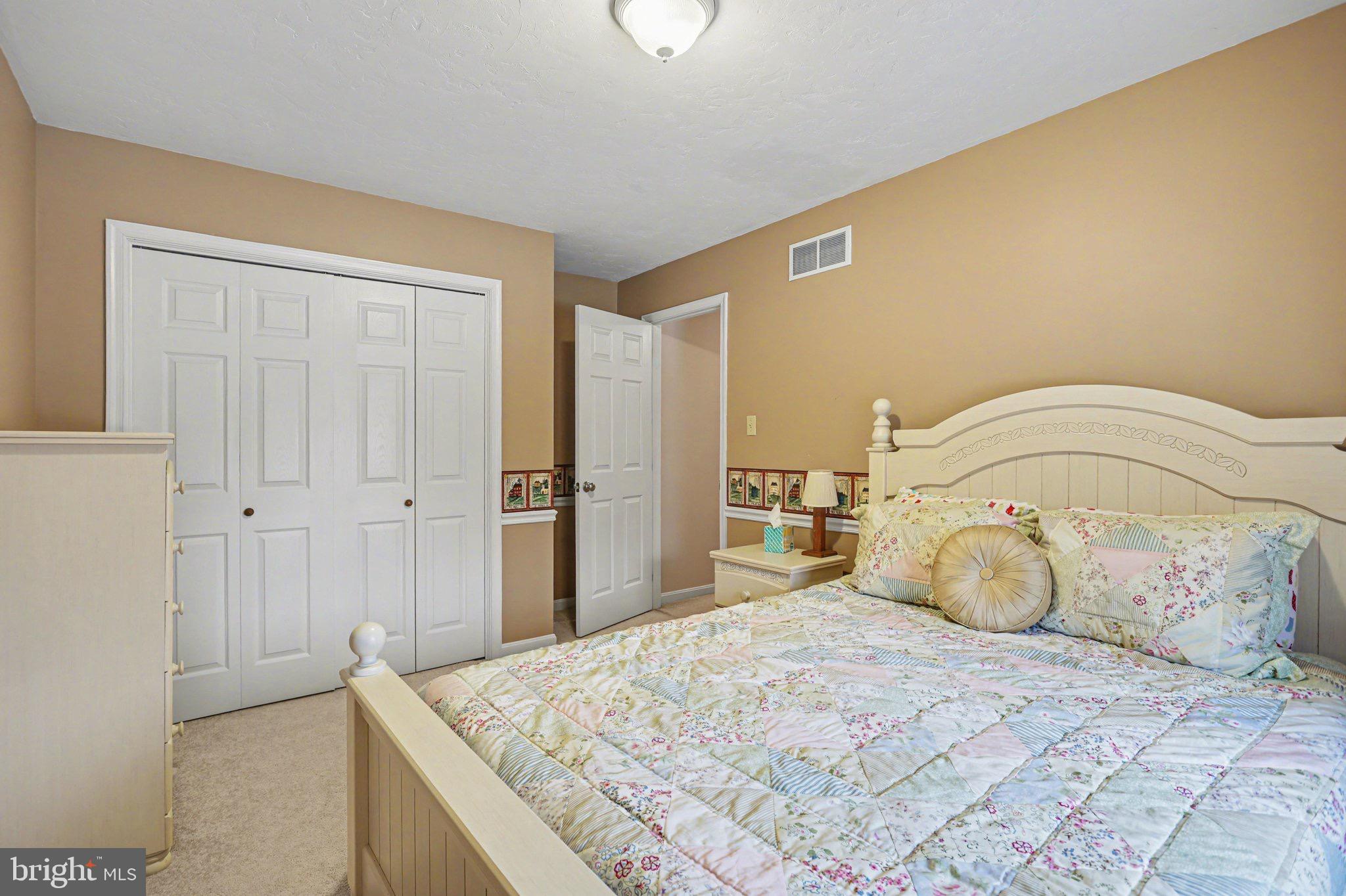 SUMMER HOUSE FARMS - Residential