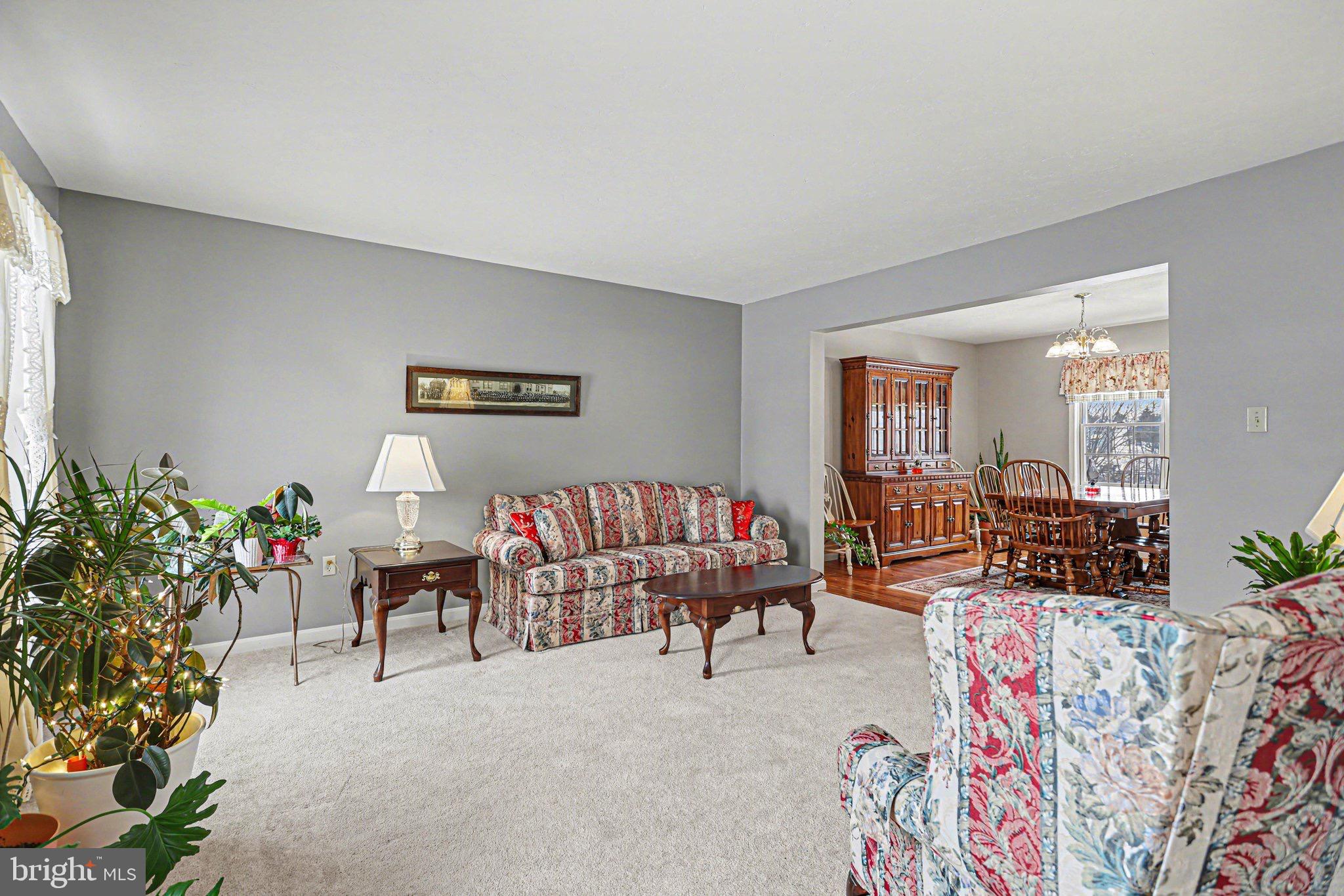 SUMMER HOUSE FARMS - Residential