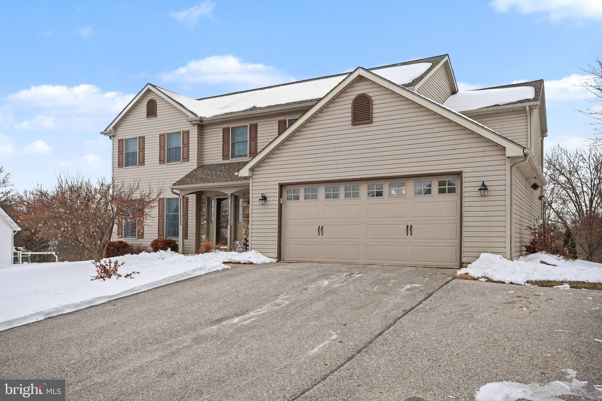 SUMMER HOUSE FARMS - Residential