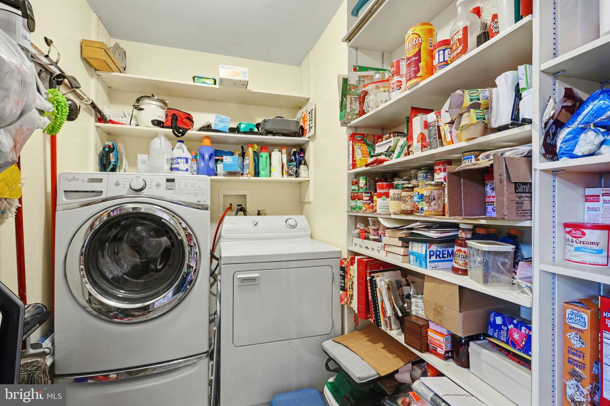 SUMMER HOUSE FARMS - Residential