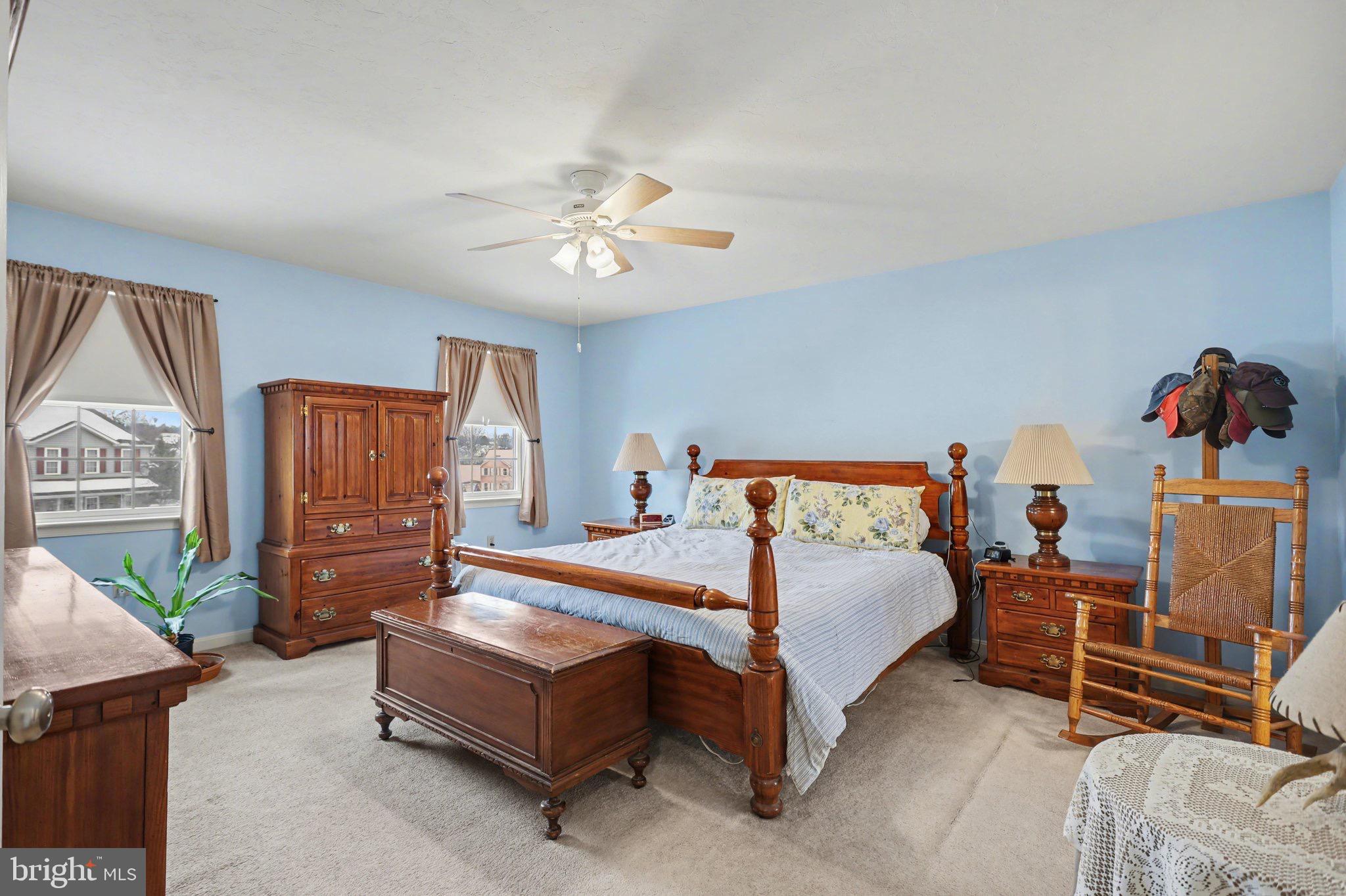 SUMMER HOUSE FARMS - Residential