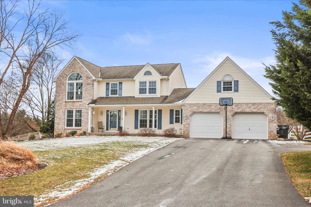 Photo of 4 Holiday Drive, SHREWSBURY, PA 17361 (MLS # PAYK2095546)