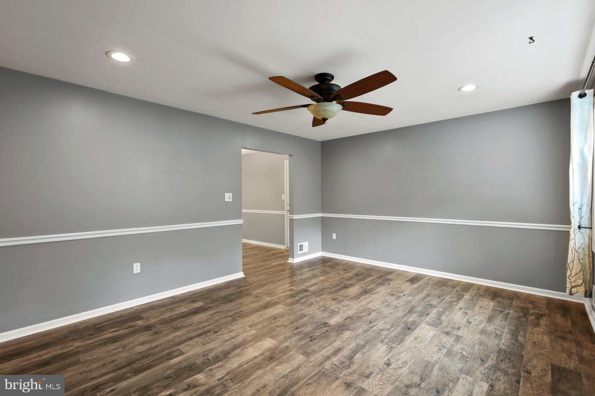 RED HILL - Residential