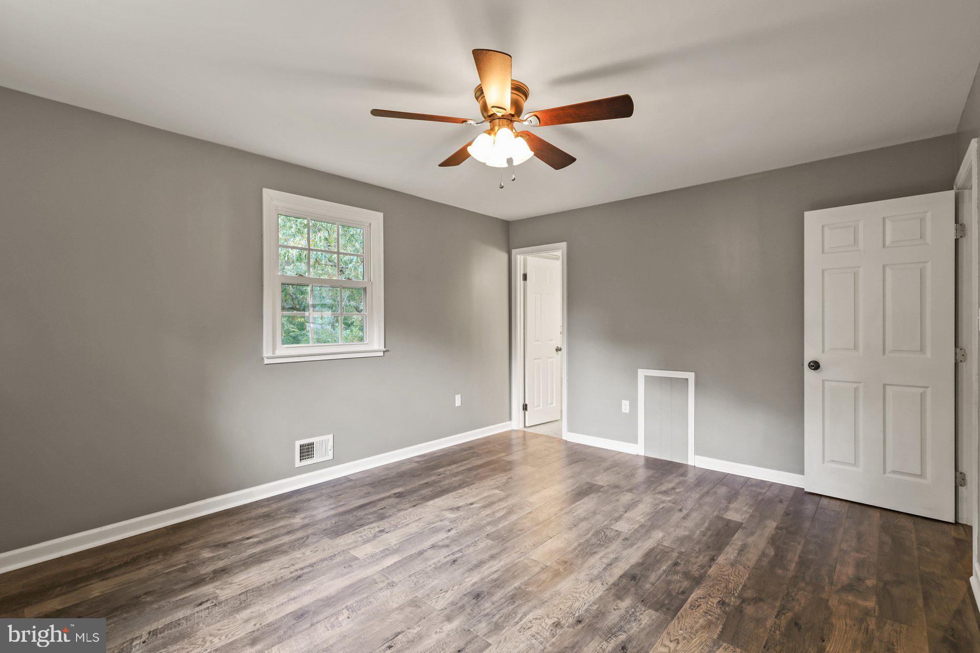 RED HILL - Residential