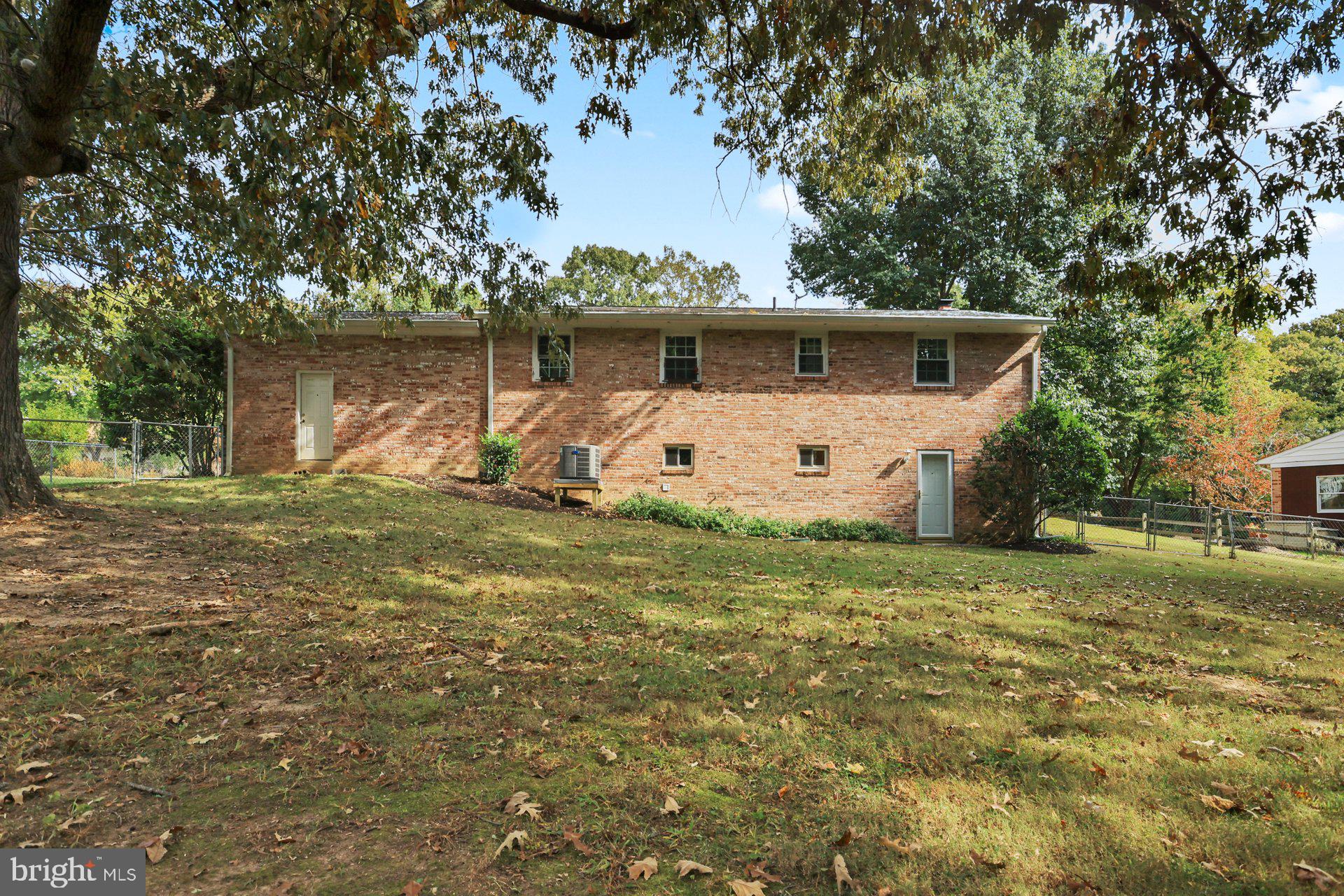 RED HILL - Residential