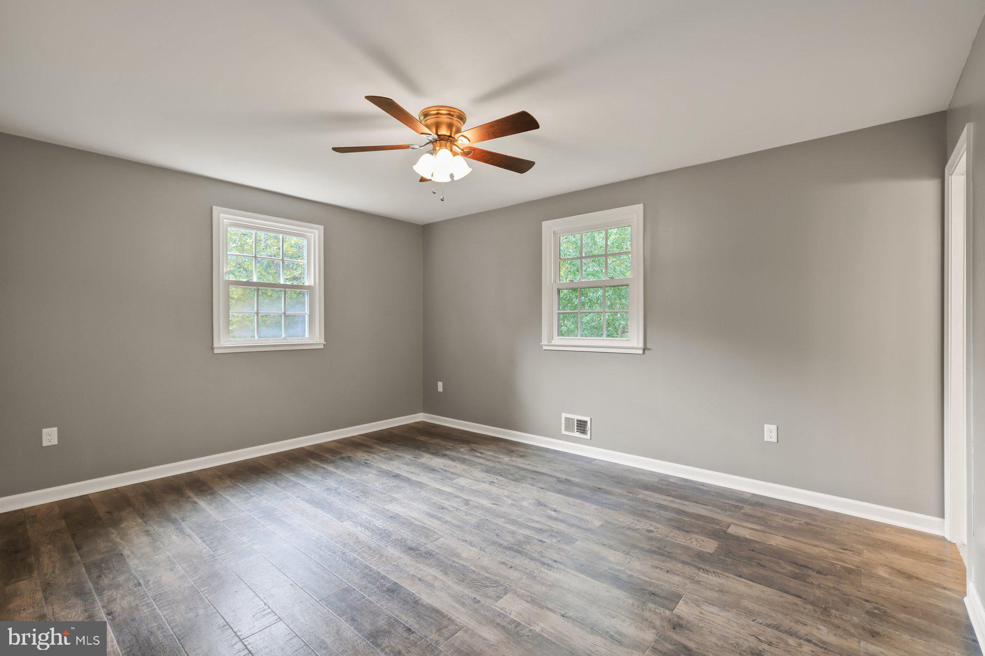 RED HILL - Residential