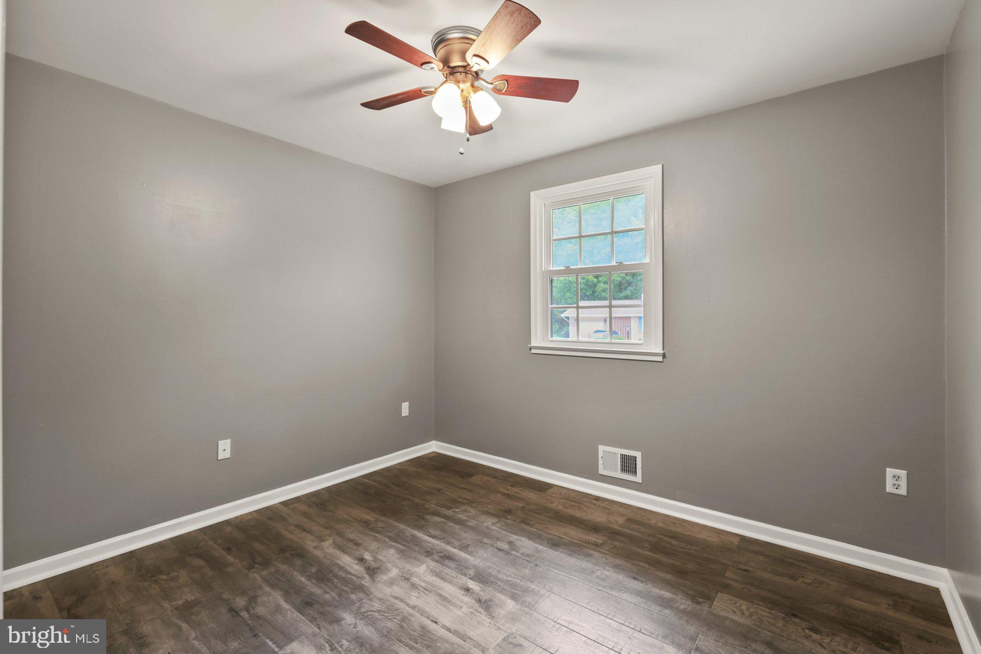 RED HILL - Residential