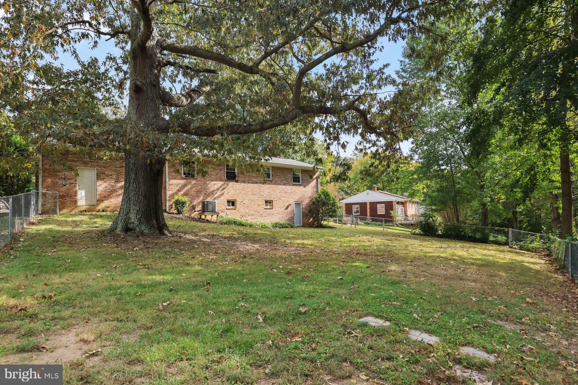 RED HILL - Residential