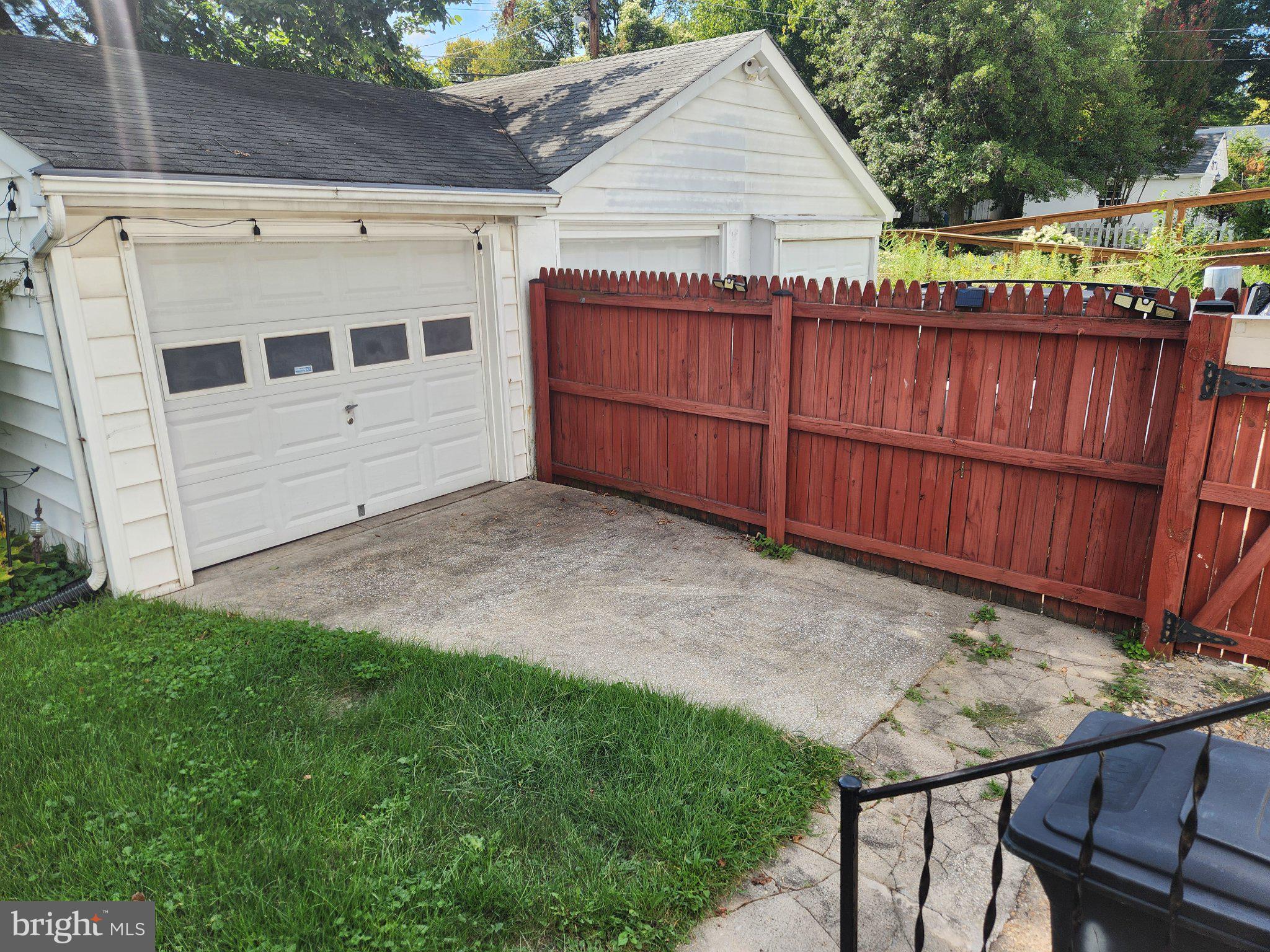 1036 ELM RIDGE AVENUE