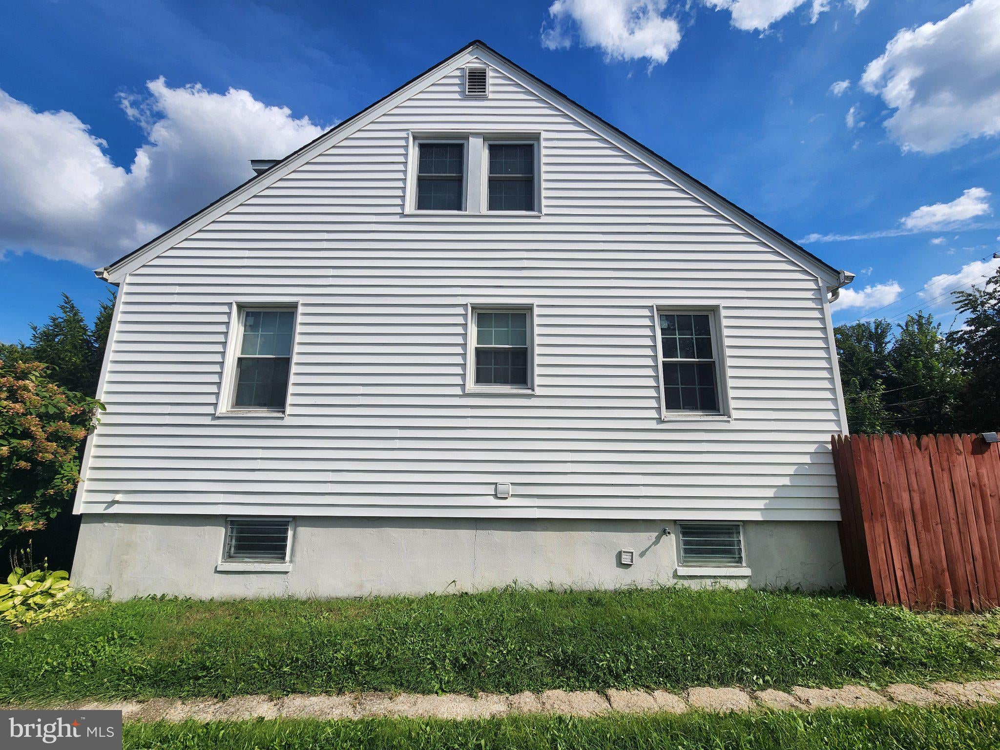 1036 ELM RIDGE AVENUE