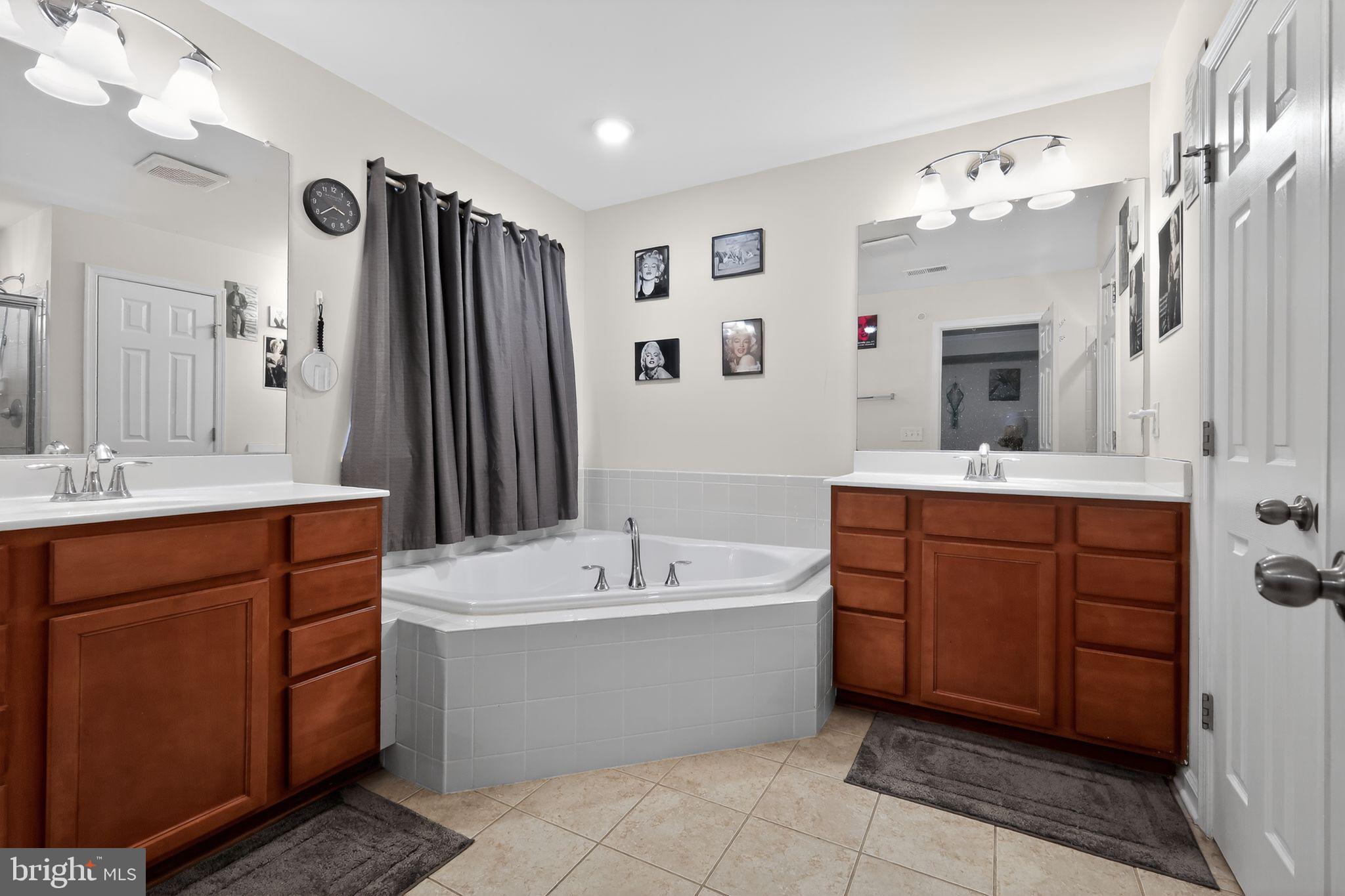 JEFFERSON PLACE - Residential