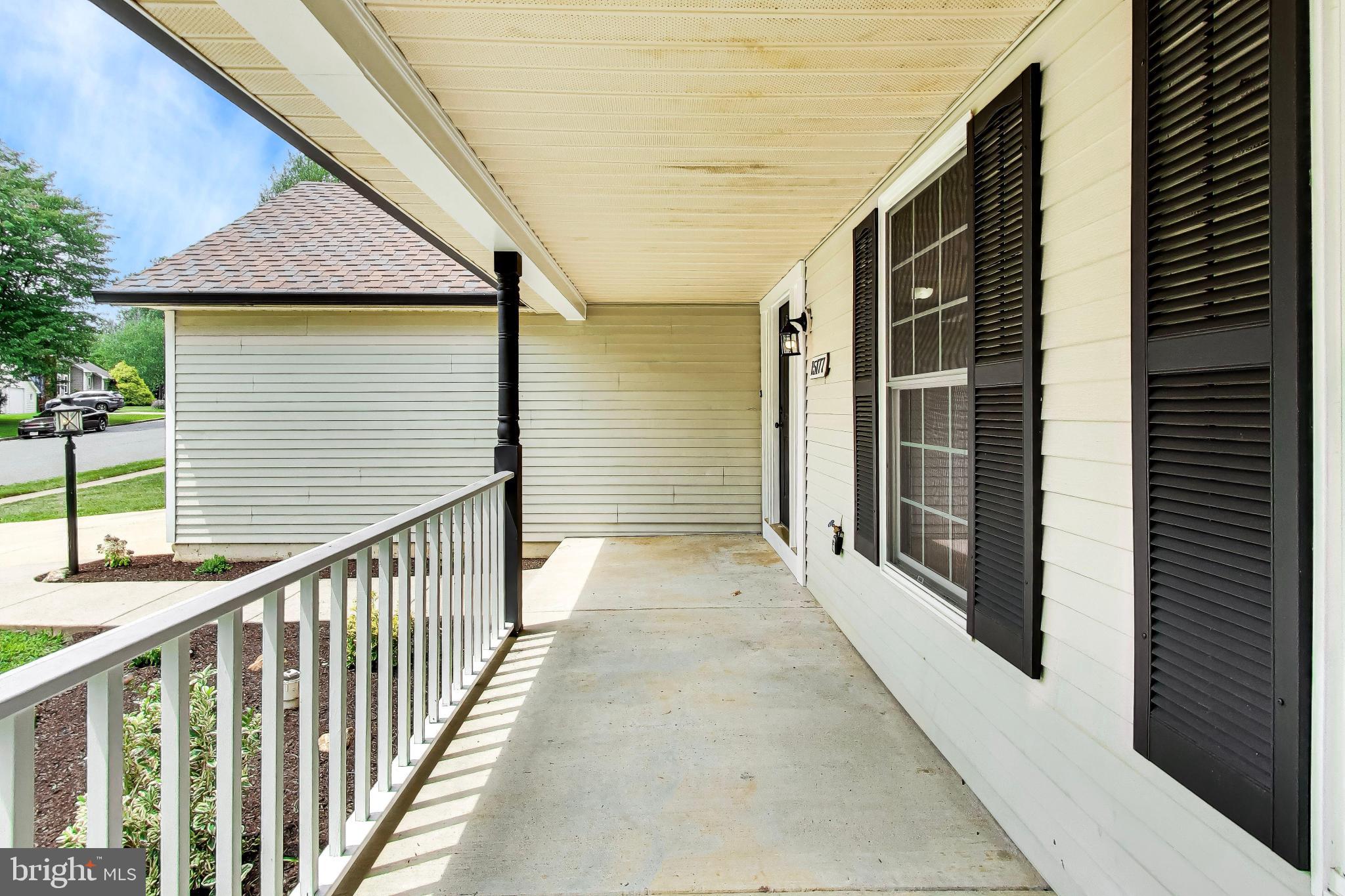 15177 HOLLEYSIDE DRIVE