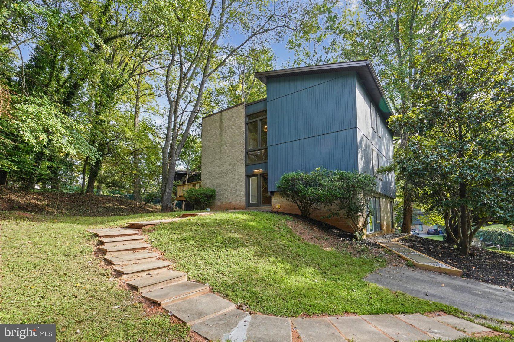101 DELFORD AVENUE