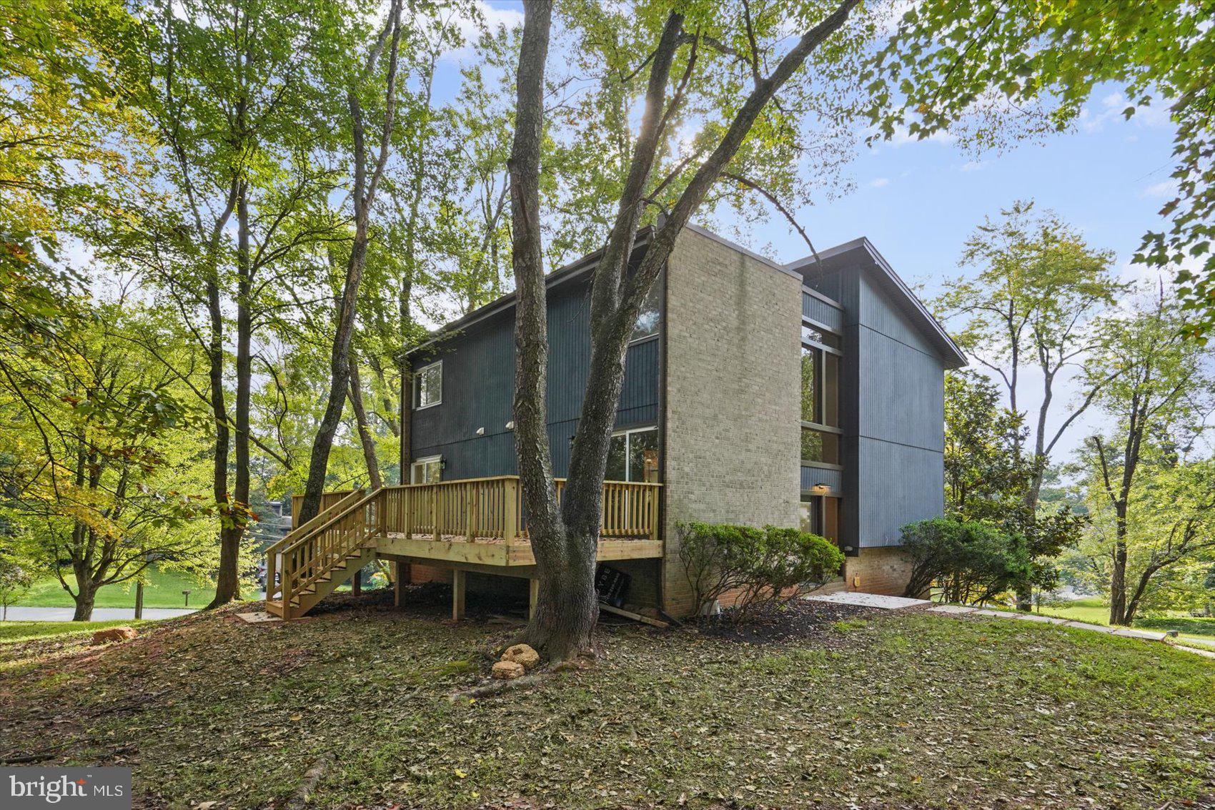 101 DELFORD AVENUE