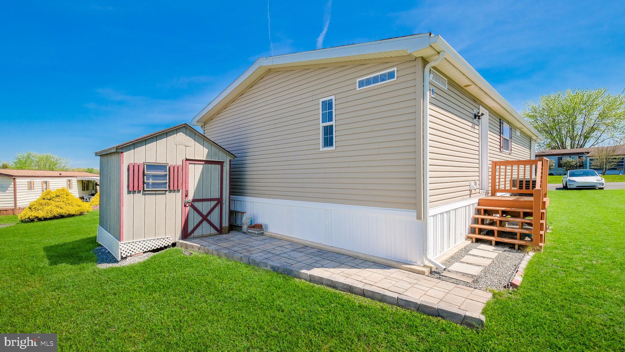 NESHAMINY FALLS - Residential