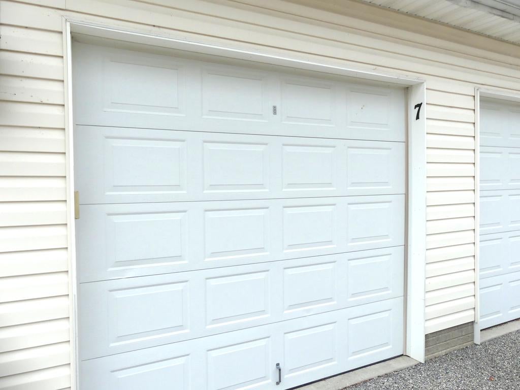 1817 SELVIN DRIVE 401 & #7 GARAGE