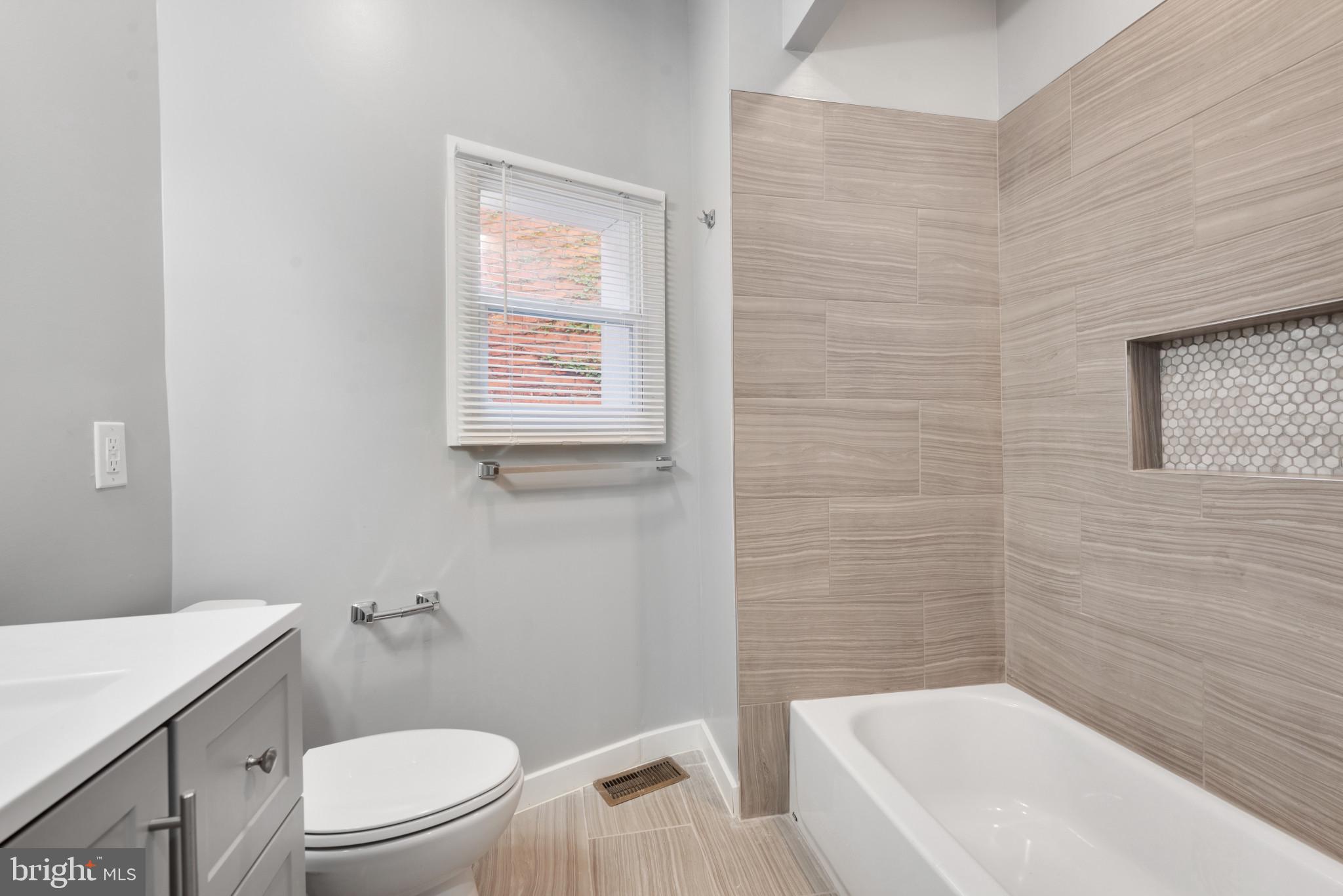 PENN NORTH - Residential