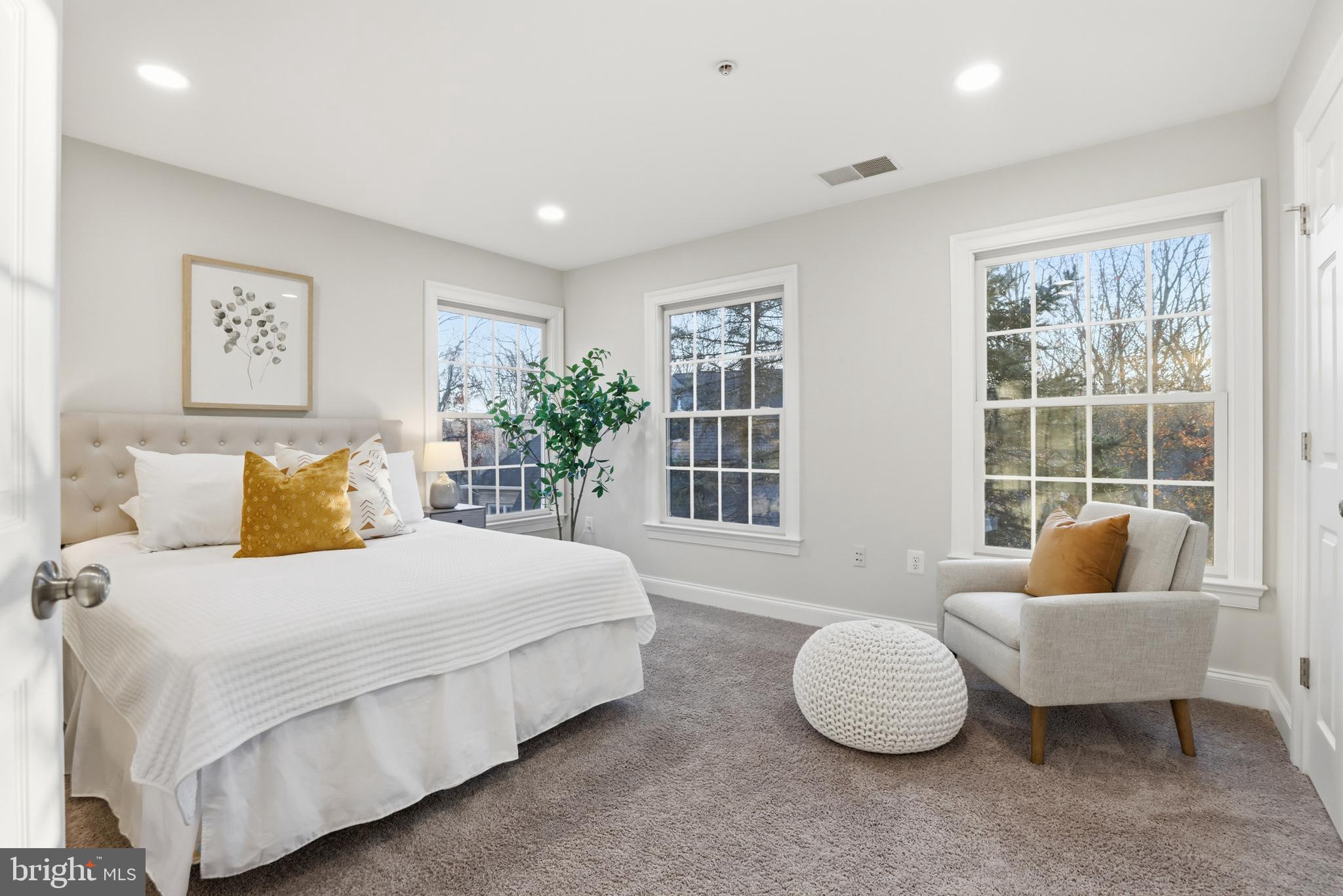 INVERNESS FOREST - Residential