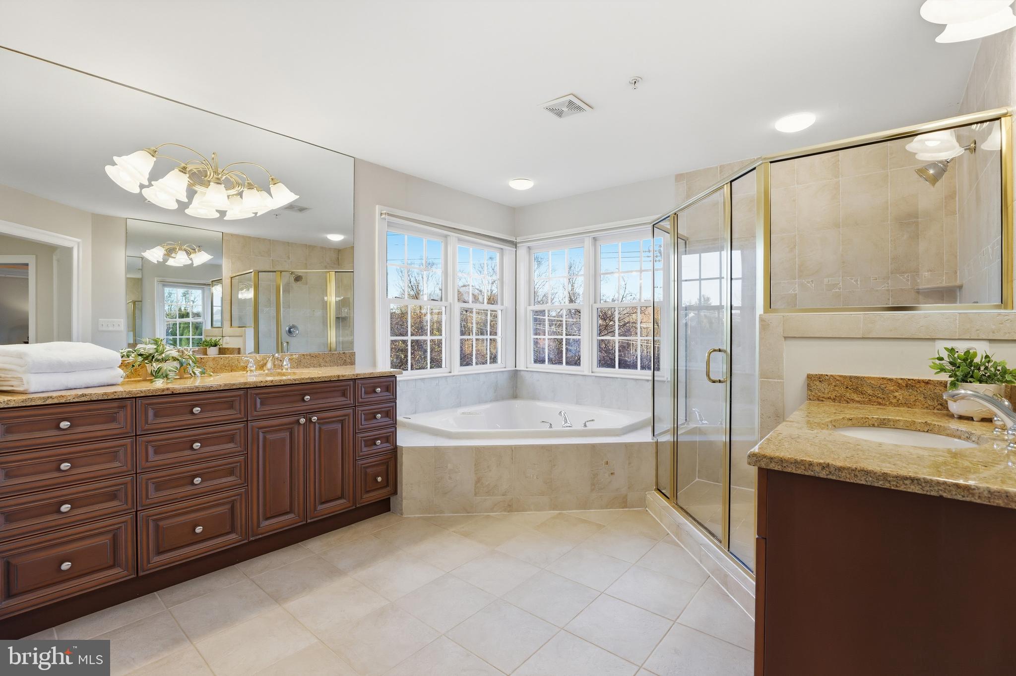 INVERNESS FOREST - Residential