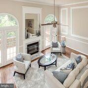 KINGSTOWNE - Residential Lease