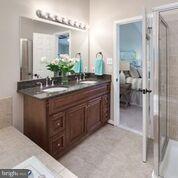 KINGSTOWNE - Residential Lease