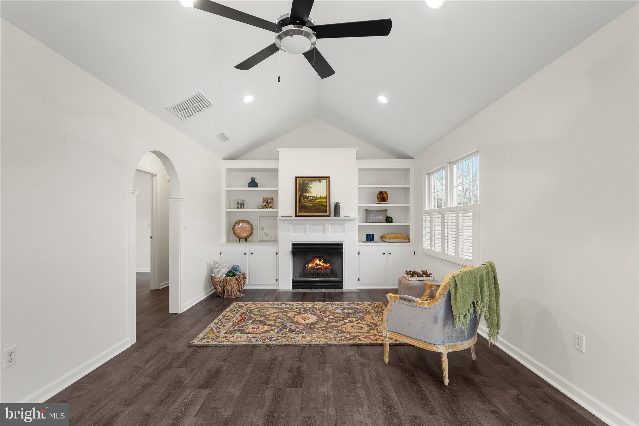 4696 STRAW RIDGE LANE