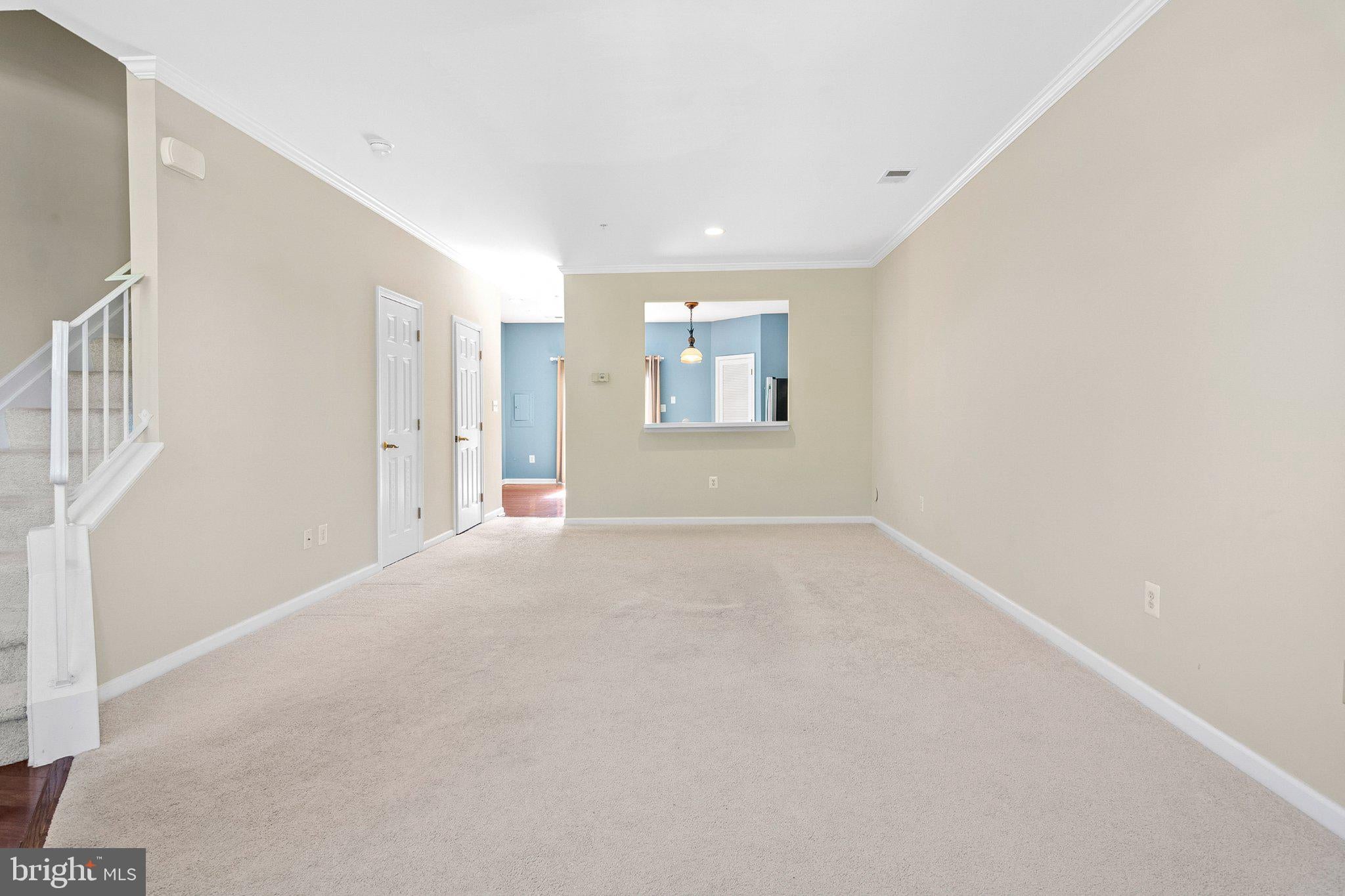 8619 WILLOW LEAF LANE